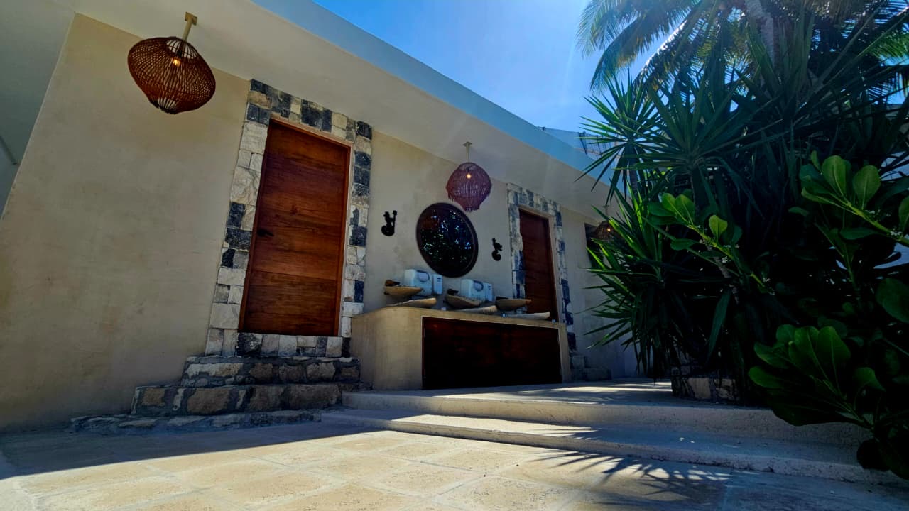 "La Casa" Adults-Only Ocean Escape photo 3